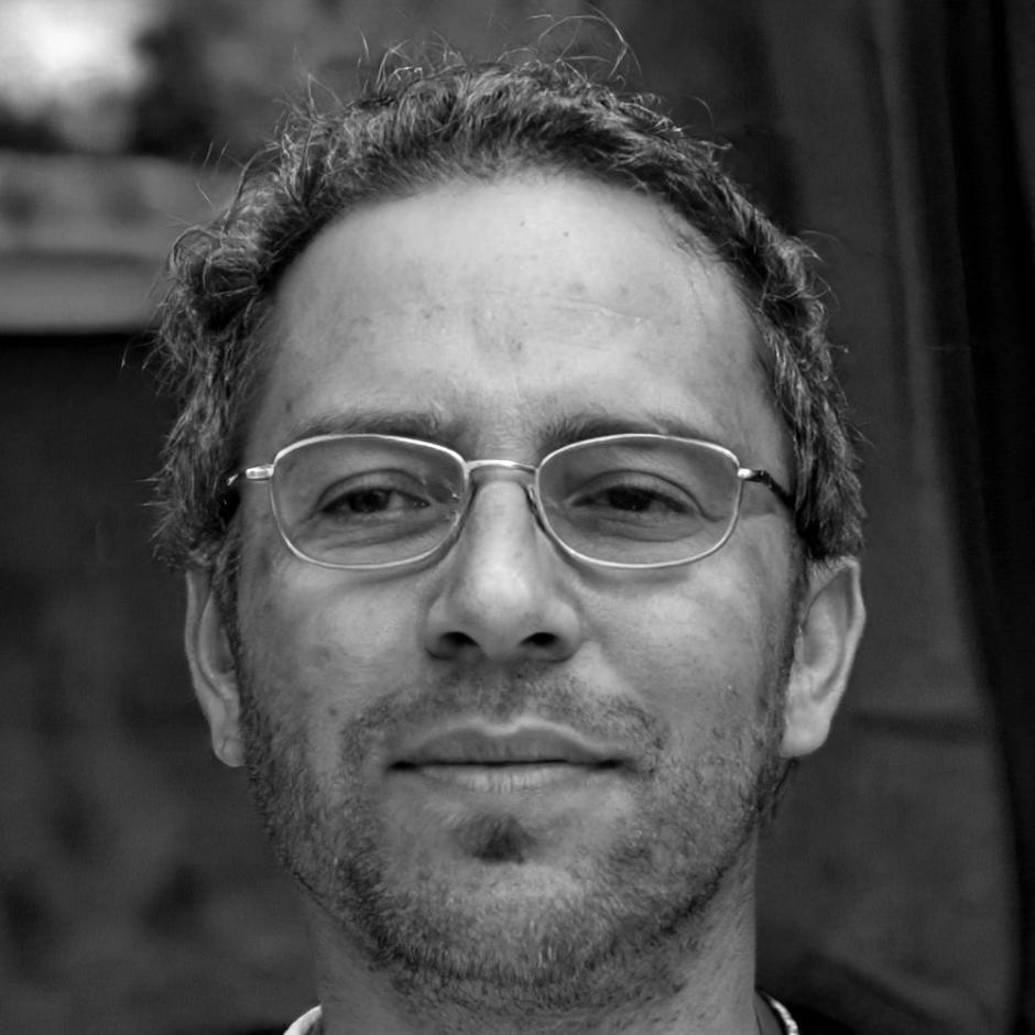 Ritratto di Emanuele Torrisi, coordinatore supporto linguistico
